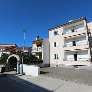 https://apartments-elida.in-istria.net